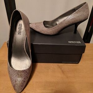 Kenneth Cole pumps